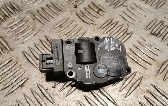 Mercedes-Benz ML W164 Intake manifold valve actuator/motor 410475520 A410475520