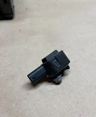 BMW 5 F10 F11 Airbag deployment crash/impact sensor 9224178 120507