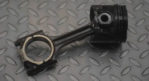 Piston
