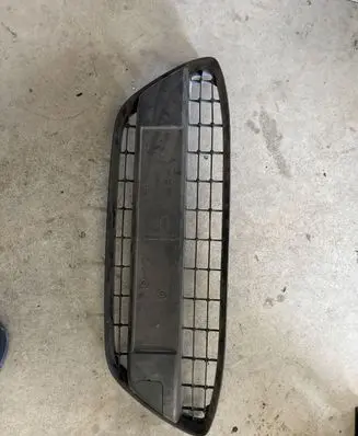 Ford Fiesta Front bumper upper radiator grill 8A6117B968B AA6117B968AG