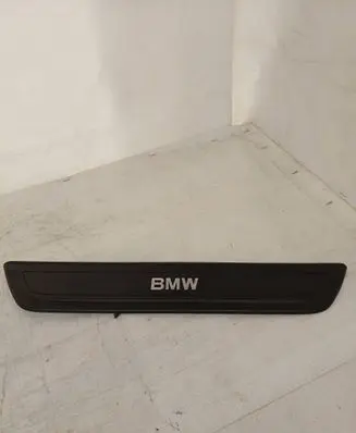 BMW X3 F25 Side skirt front trim 7205597 1081091101