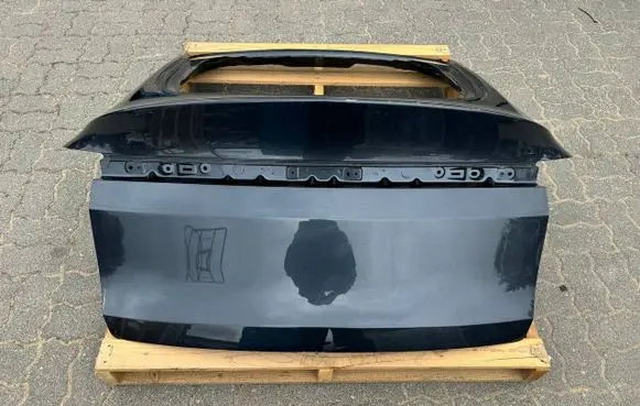 Tesla Model Y Juniper Truck tailgate 2024573EDA