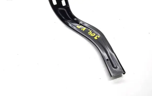 Headlight/headlamp mounting bracket