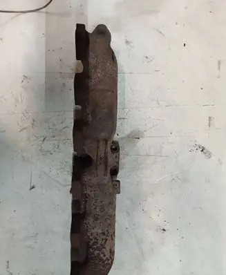 BMW 5 E39 Exhaust manifold 2248166