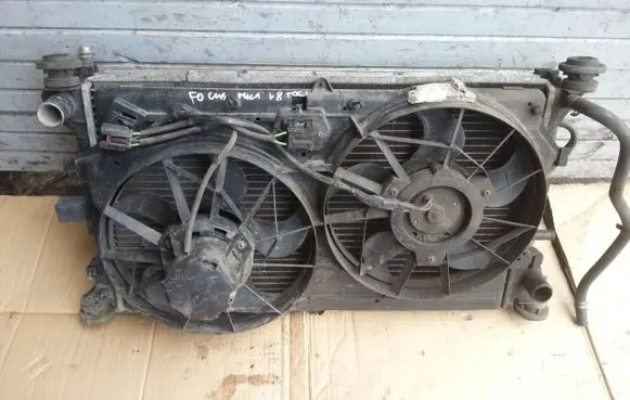 Ford Focus Radiator set 