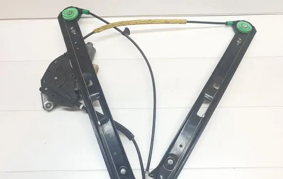 BMW 3 E46 Front window lifting mechanism without motor 8362063 67628362063 8196037