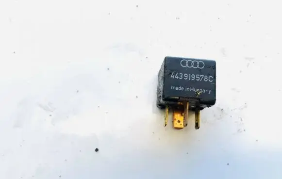 Volkswagen PASSAT B5 Other relay 443919578c 899519