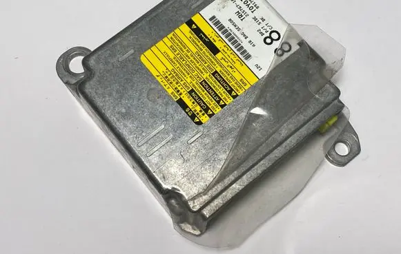Toyota Avensis T250 Airbag control unit/module 8917005161 215767106