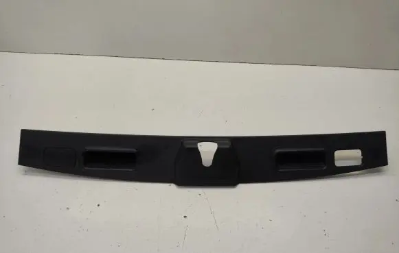 Mercedes-Benz ML W164 Tailgate/boot lid lock trim A1647400030