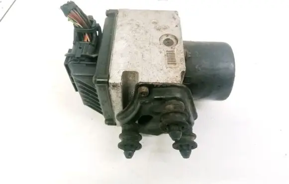 Volkswagen PASSAT B6 ABS Pump 3C0614095P 3C0.614.095.P