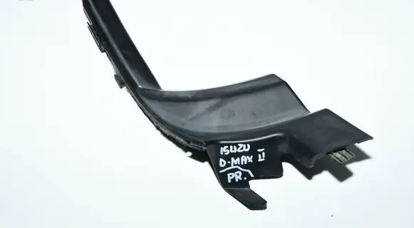 Isuzu D-Max Wiper trim