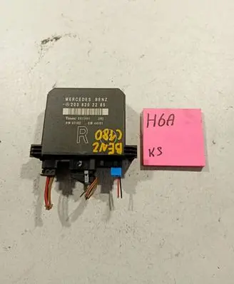 Mercedes-Benz C AMG W203 Door control unit/module A2038202285