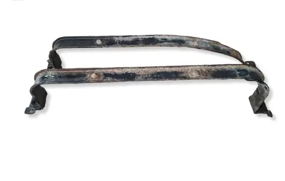 Volvo S60 Fuel tank mounting bracket 31303698
