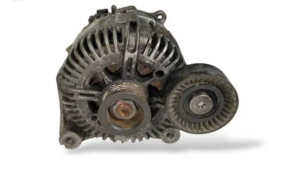 BMW 5 E60 E61 Generator/alternator S543293A TG17C021
