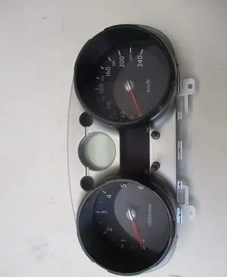 Nissan Qashqai Speedometer (instrument cluster)