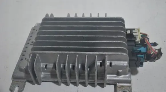 Mazda RX8 Sound amplifier F15166920A