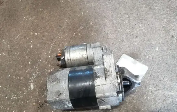 Nissan Almera N16 Starter motor 233009F66A