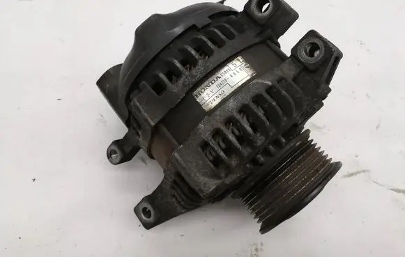Honda CR-V Generator/alternator 1042104860