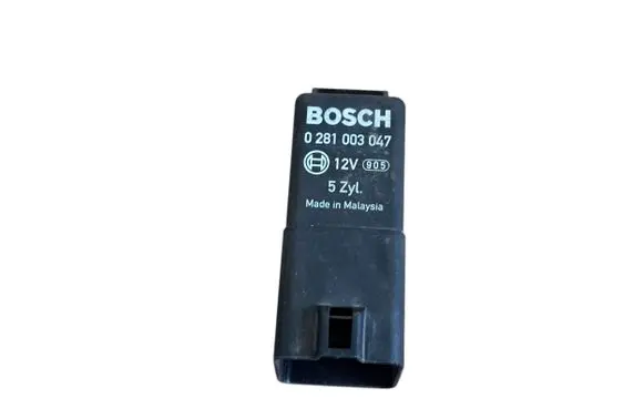 Volvo V70 Glow plug pre-heat relay 30785663