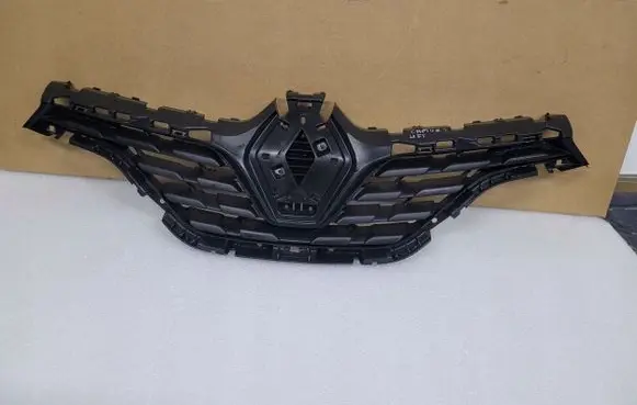 Renault Captur Front bumper upper radiator grill J87PH2