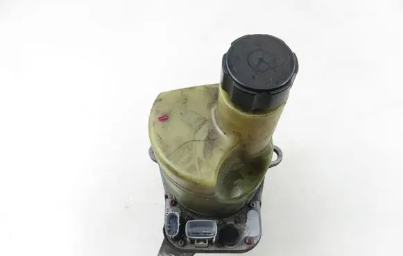 Volvo S40 Power steering pump 5N513K514AD 307419555