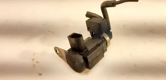 Audi A8 S8 D3 4E Turbo solenoid valve 057906630A