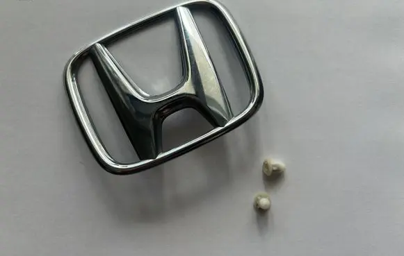 Honda Accord Manufacturers badge/model letters 75701TL0E001