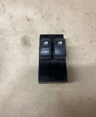 Hyundai Getz Electric window control switch 935701C010