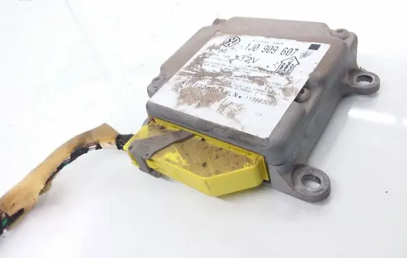 Volkswagen PASSAT B5 Airbag control unit/module 1J0909607 5WK4199