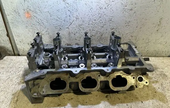 Jeep Grand Cherokee WL Engine head 04893810AF