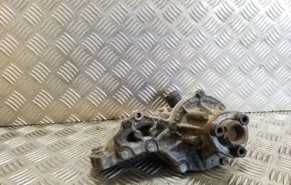 Volkswagen PASSAT B4 Water pump 037121013A