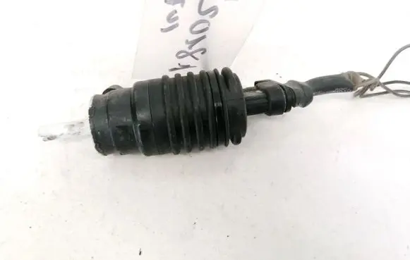 Renault Espace II Windscreen/windshield washer pump 7700802325