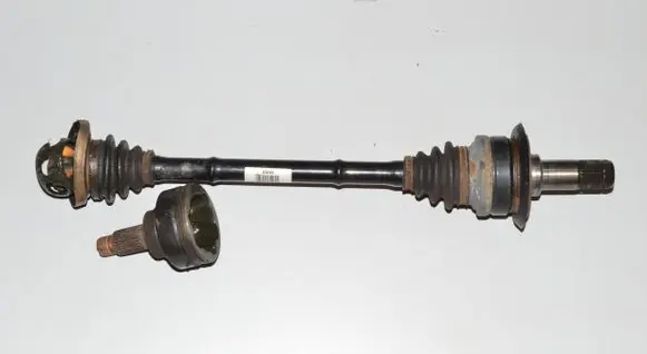 BMW 4 F36 Gran coupe Rear driveshaft 7597689 33207597689 7640261