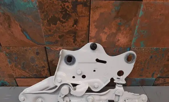BMW X5 G05 Engine bonnet/hood hinges 7418202 9477742