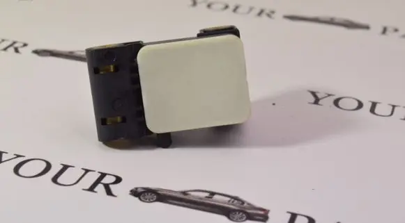 BMW 1 E81 E87 Airbag deployment crash/impact sensor 6911003