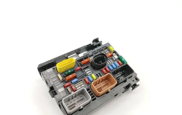 Citroen Berlingo Fuse box set 9675877980
