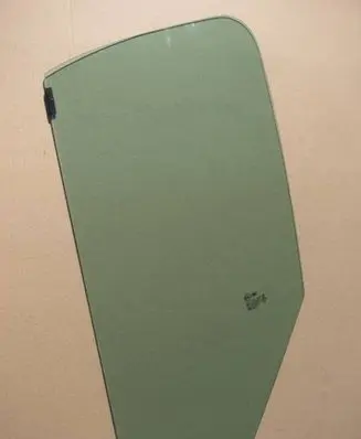 Fiat Ducato Front door window glass four-door