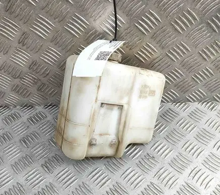 Mitsubishi Pajero Coolant expansion tank/reservoir MR404879