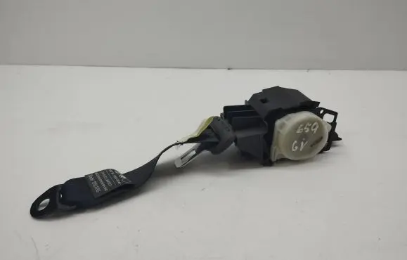 Toyota Avensis T250 Middle seatbelt (rear) 7335005040