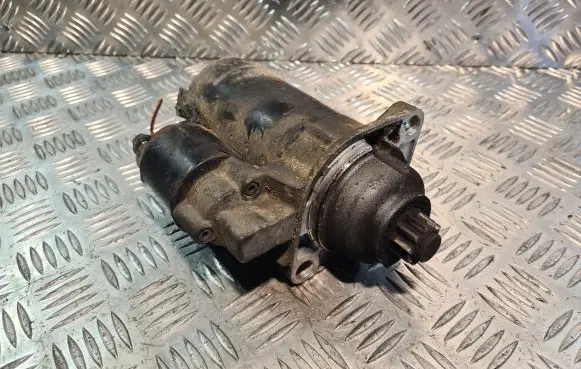Volkswagen Polo Starter motor