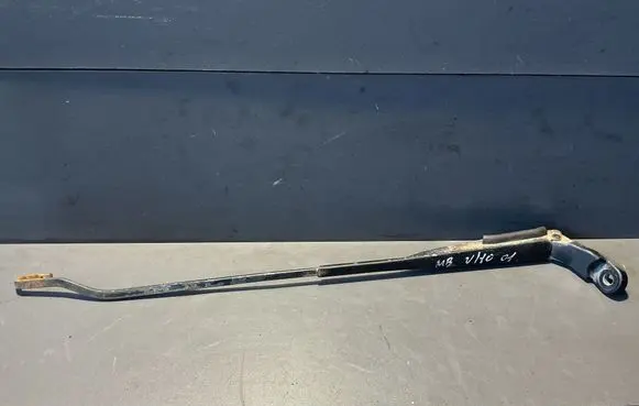 Mercedes-Benz Vito Viano W638 Front wiper blade arm A6388202344