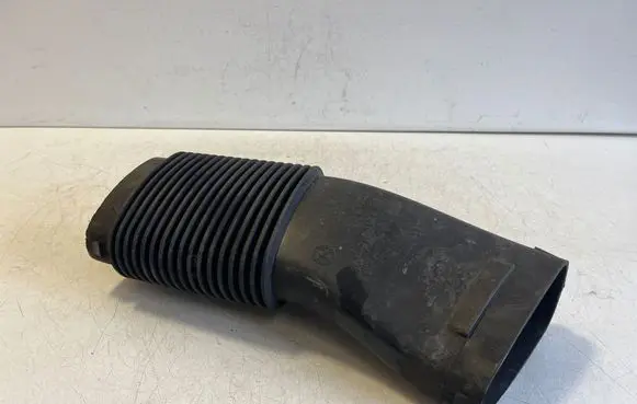 BMW X3 F25 Air intake hose/pipe 7811018