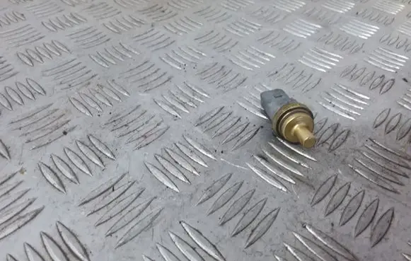 Coolant temperature sensor