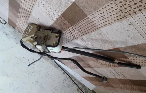 Honda Accord Front door lock