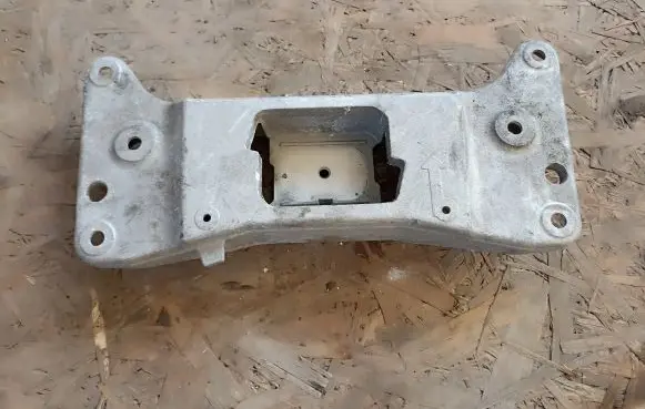 BMW 5 GT F07 Gearbox mounting bracket 20012133