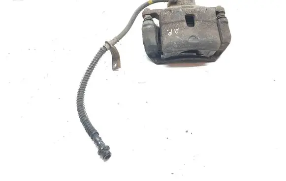 Hyundai i30 Front brake caliper