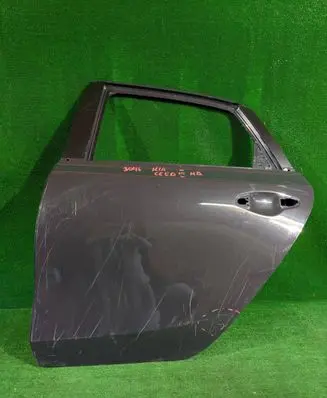 KIA Ceed Rear door