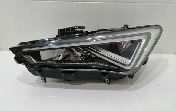 Seat Leon IV Headlight/headlamp