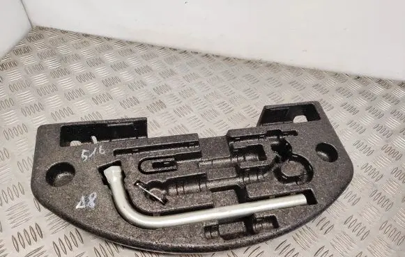 Audi A8 S8 D4 4H Tool box 4H0012110C 8N0012219C