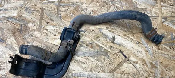 Honda CR-V Coolant pipe/hose 